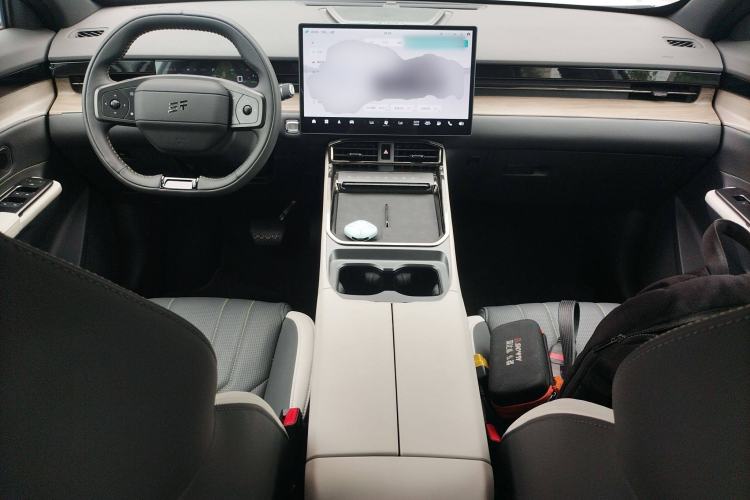 Used JETOUR Shanhai L6 2024 1.5TD DHT MAX Center Console
