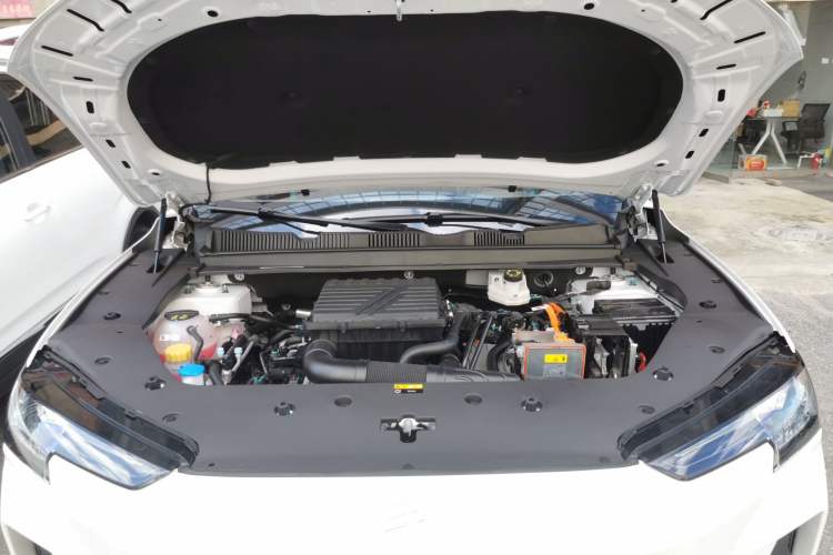 Used JETOUR Shanhai L6 2024 1.5TD DHT MAX Engine Bay