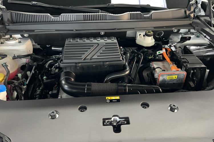 Used JETOUR Shanhai L6 2024 1.5TD DHT ULTRA Engine Bay