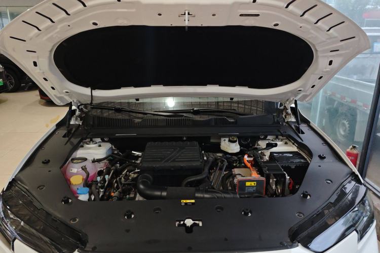 Used JETOUR Shanhai L6 2024 1.5TD DHT MAX Engine Bay