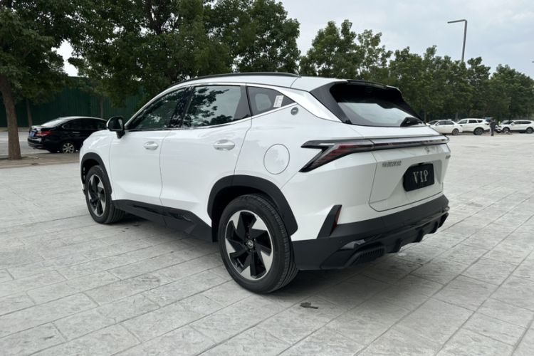 Used JETOUR Shanhai L6 2024 1.5TD DHT ULTRA Exterior 3