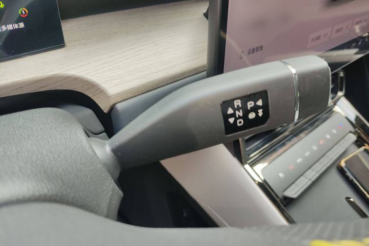 Used JETOUR Shanhai L6 2024 1.5TD DHT ULTRA Gear Lever