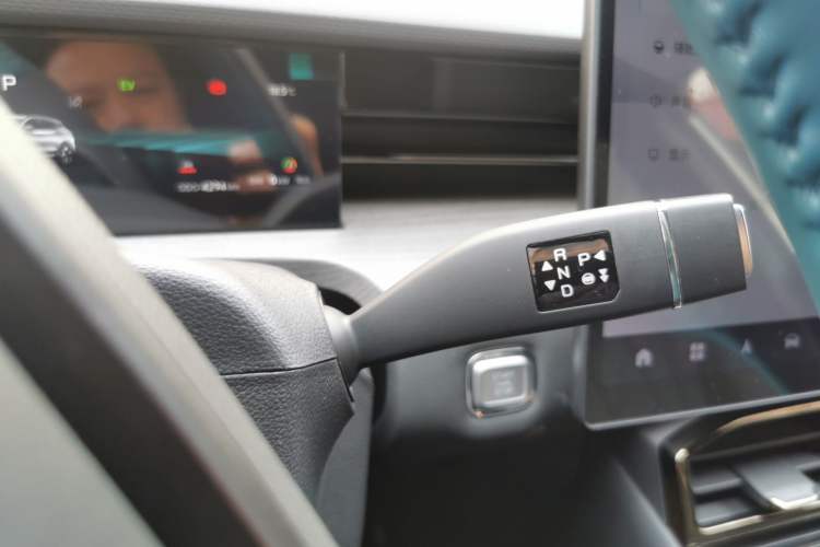 Used JETOUR Shanhai L6 2024 1.5TD DHT MAX Gear Lever