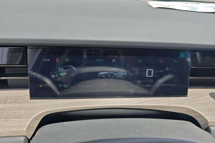 Used JETOUR Shanhai L6 2024 1.5TD DHT MAX Instrument Cluster