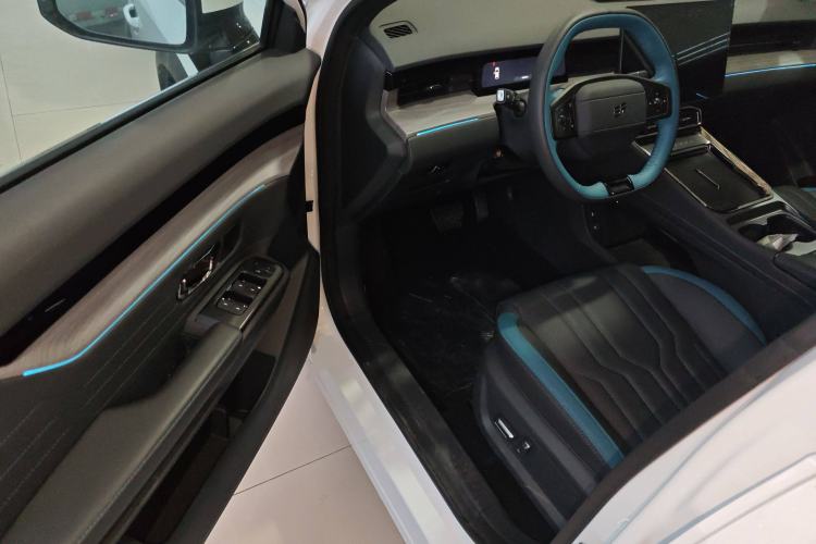 Used JETOUR Shanhai L6 2024 1.5TD DHT MAX Interior 2