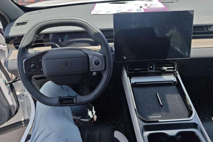 Used JETOUR Shanhai L6 2024 1.5TD DHT MAX Interior 3