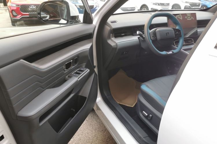 Used JETOUR Shanhai L6 2024 1.5TD DHT MAX Interior 3