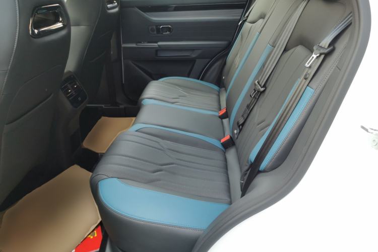 Used JETOUR Shanhai L6 2024 1.5TD DHT MAX Interior 4