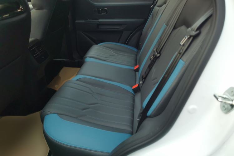 Used JETOUR Shanhai L6 2024 1.5TD DHT MAX Interior 4