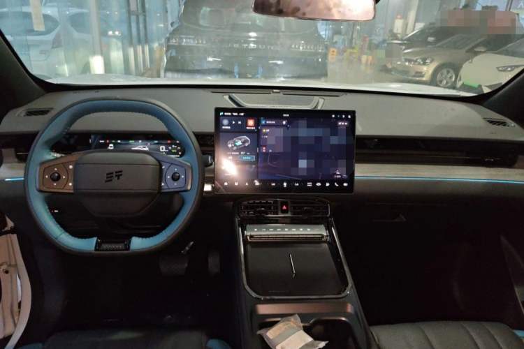 Used JETOUR Shanhai L6 2024 1.5TD DHT MAX Interior 4