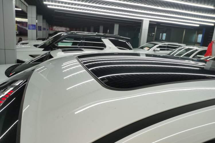 Used JETOUR Shanhai L6 2024 1.5TD DHT MAX Roof