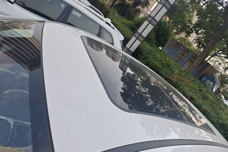 Used JETOUR Shanhai L6 2024 1.5TD DHT MAX Roof