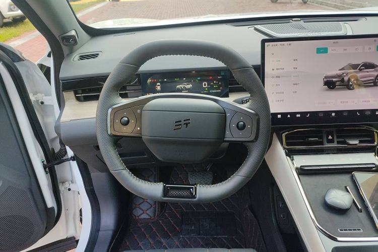 Used JETOUR Shanhai L6 2024 1.5TD DHT ULTRA Steering Wheel