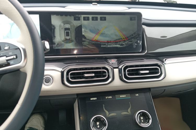 Used JETOUR Shanhai L7 2024 1.5T 120km ULTRA 7-Seater Audio And AC Panel