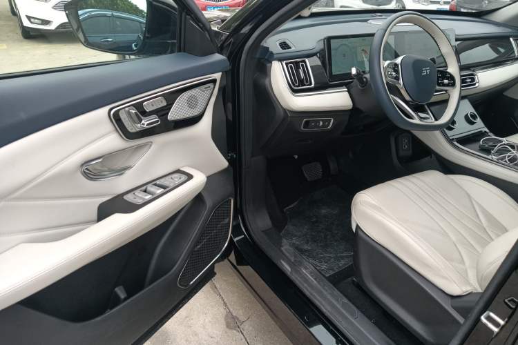 Used JETOUR Shanhai L7 2024 1.5T 120km ULTRA 7-Seater Interior 3