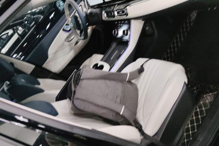 Used JETOUR Shanhai L7 2024 1.5T 120km ULTRA 7-Seater Right Front Seat