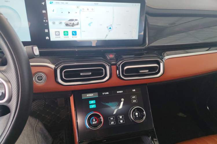 Used JETOUR Shanhai L7 2024 1.5T 120km ULTRA 7-Seater Audio And AC Panel
