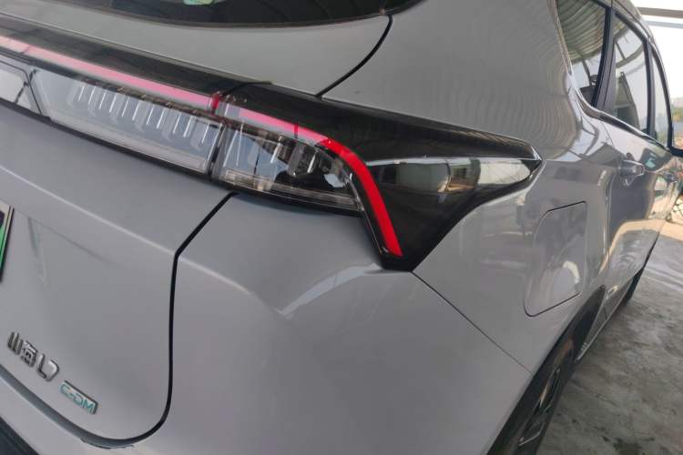 Used JETOUR Shanhai L7 2024 1.5T 120km ULTRA 7-Seater Right Rear Taillight