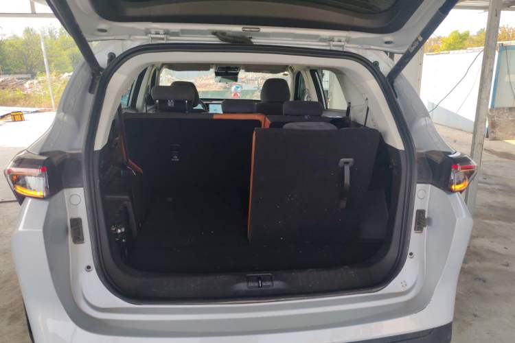 Used JETOUR Shanhai L7 2024 1.5T 120km ULTRA 7-Seater Trunk