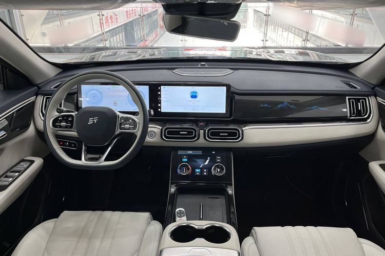 Used JETOUR Shanhai L7 2024 1.5T 120km MAX 5-Seater Interior 2