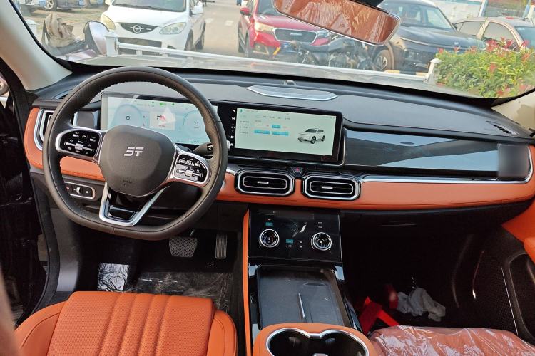 Used JETOUR Shanhai L7 2024 1.5T 120km MAX 5-Seater Interior 2