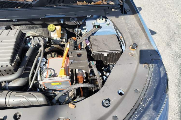 Used JETOUR Shanhai L7 2024 1.5T 120km MAX 5-Seater Engine Bay Left