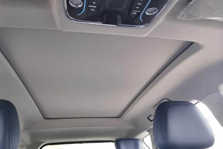 Used JETOUR Shanhai L7 2024 1.5T 120km ULTRA 7-Seater Headliner