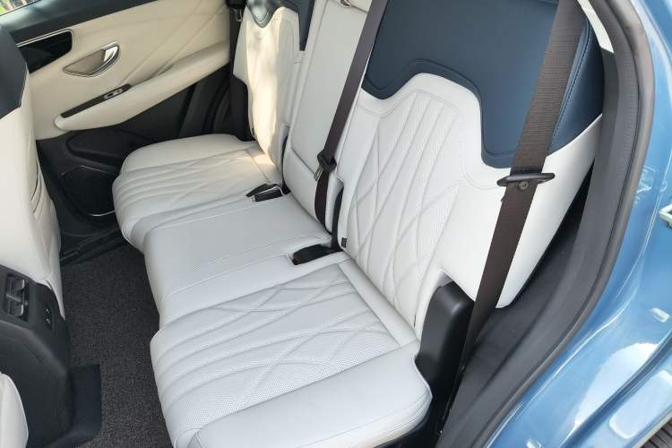 Used JETOUR Shanhai L7 2024 1.5T 120km MAX 5-Seater Left Rear Seat
