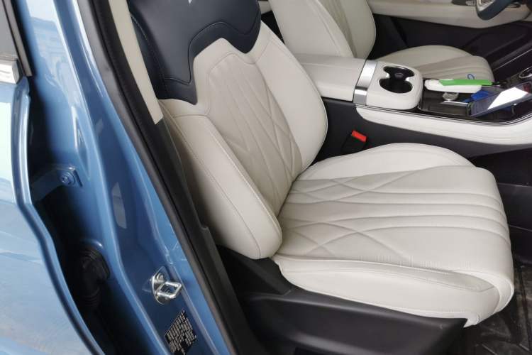 Used JETOUR Shanhai L7 2024 1.5T 120km ULTRA 7-Seater Right Front Seat