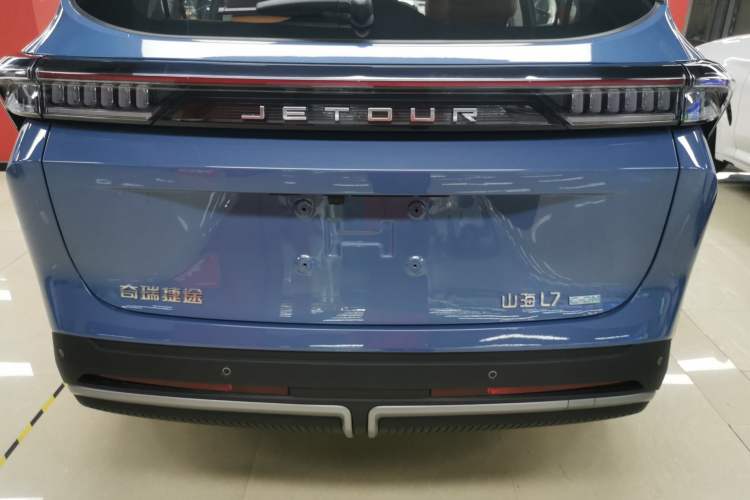Used JETOUR Shanhai L7 2024 1.5T 120km MAX+ 7-Seater Trunk