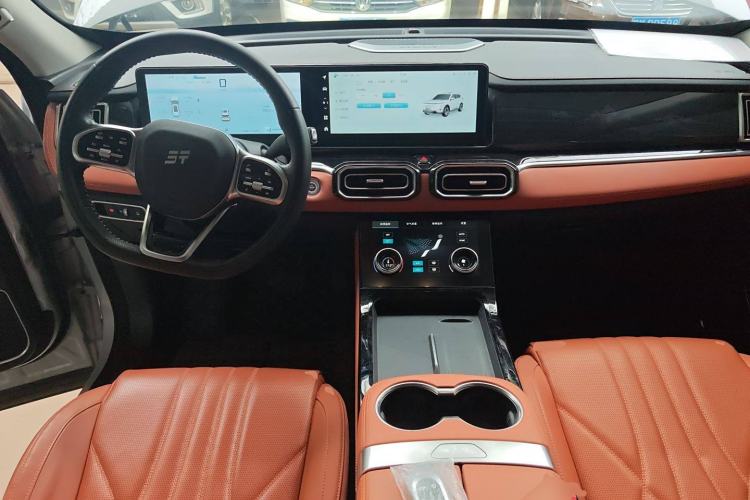 Used JETOUR Shanhai L7 2024 1.5T 120km ULTRA 7-Seater Center Console