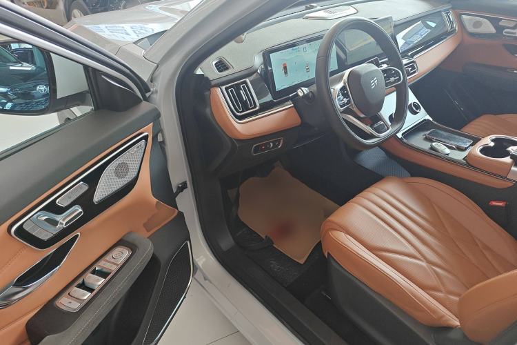Used JETOUR Shanhai L7 2024 1.5T 120km ULTRA 7-Seater Driver Seat