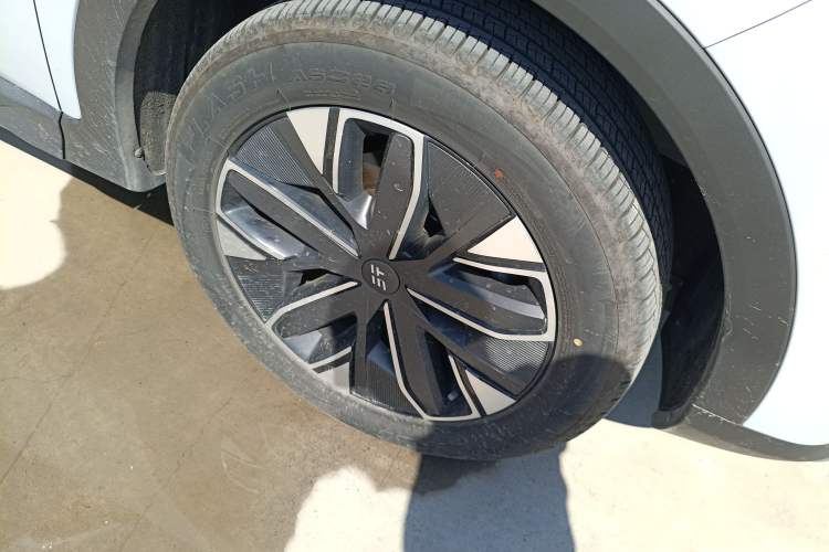 Used JETOUR Shanhai L7 2024 1.5T 120km ULTRA 7-Seater Right Front Wheel Hub
