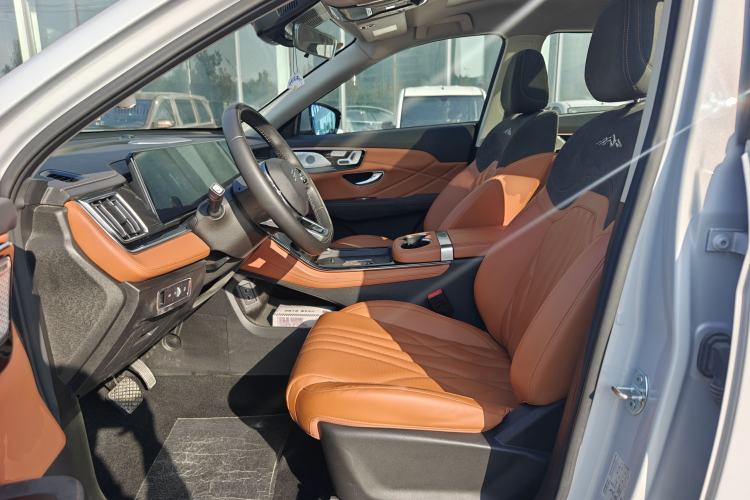 Used JETOUR Shanhai L7 2024 1.5T 120km ULTRA 7-Seater Driver Seat