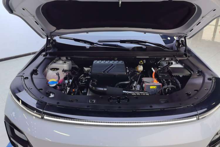 Used JETOUR Shanhai L7 2024 1.5T 120km ULTRA 7-Seater Engine Bay