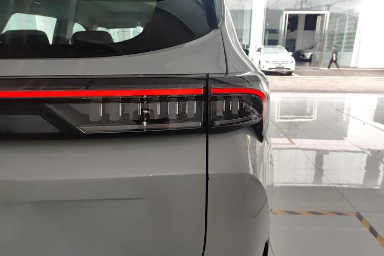 Used JETOUR Shanhai L7 2024 1.5T 120km ULTRA 7-Seater Exterior 6