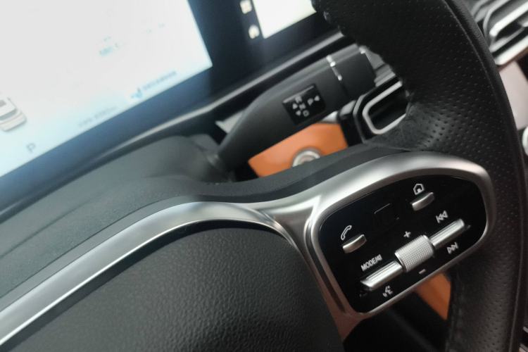 Used JETOUR Shanhai L7 2024 1.5T 120km ULTRA 7-Seater Gear Lever