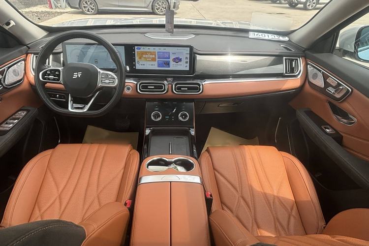 Used JETOUR Shanhai L7 2024 1.5T 120km ULTRA 7-Seater Interior 1
