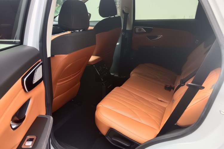 Used JETOUR Shanhai L7 2024 1.5T 120km ULTRA 7-Seater Interior 2