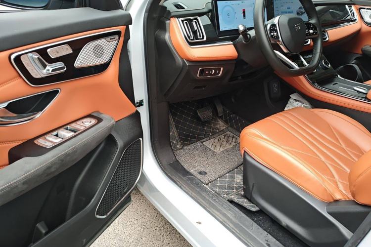 Used JETOUR Shanhai L7 2024 1.5T 120km ULTRA 7-Seater Interior 3