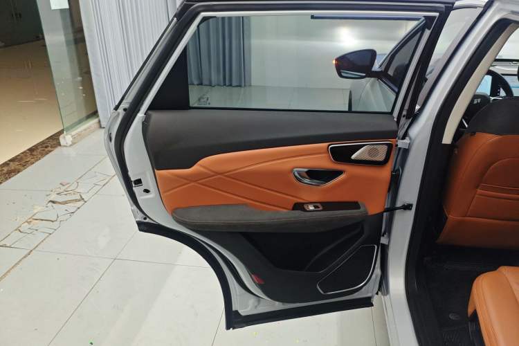 Used JETOUR Shanhai L7 2024 1.5T 120km ULTRA 7-Seater Interior 8