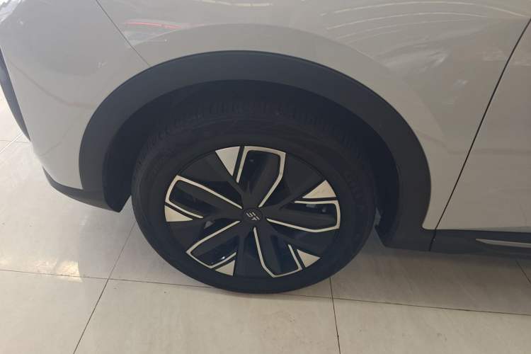 Used JETOUR Shanhai L7 2024 1.5T 120km ULTRA 7-Seater Left Front Wheel Hub