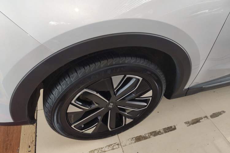 Used JETOUR Shanhai L7 2024 1.5T 120km ULTRA 7-Seater Left Front Wheel Hub