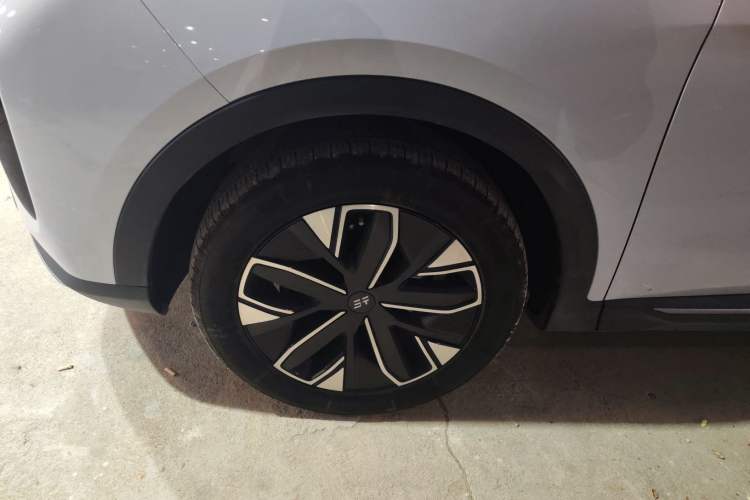 Used JETOUR Shanhai L7 2024 1.5T 120km ULTRA 7-Seater Left Front Wheel Hub