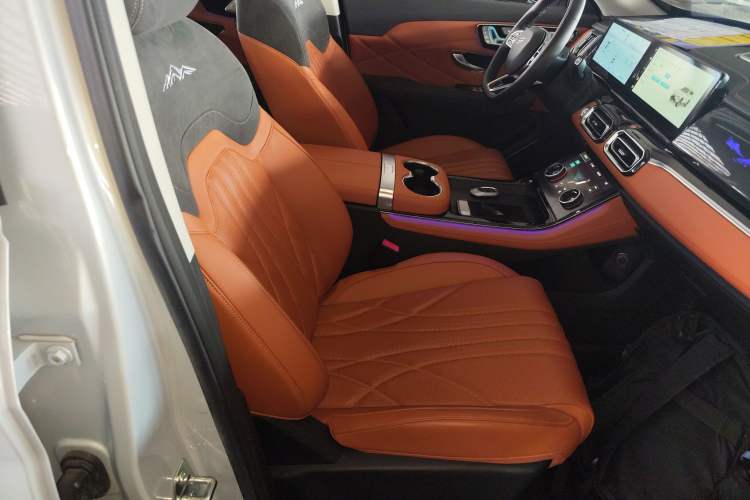 Used JETOUR Shanhai L7 2024 1.5T 120km ULTRA 7-Seater Right Front Seat