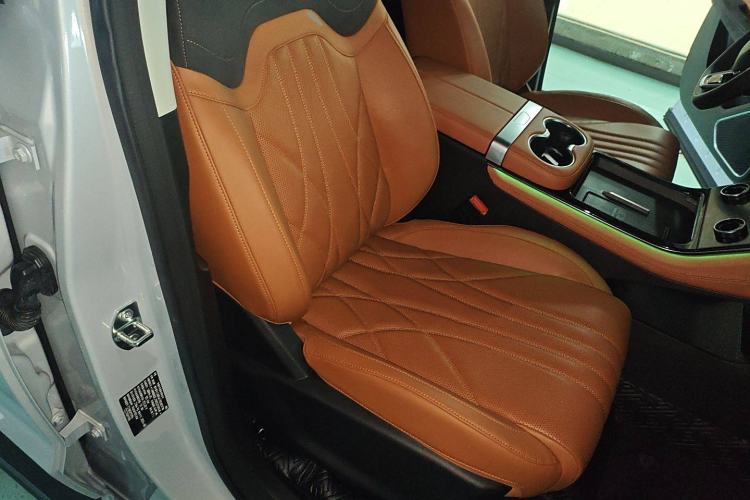 Used JETOUR Shanhai L7 2024 1.5T 120km ULTRA 7-Seater Right Front Seat