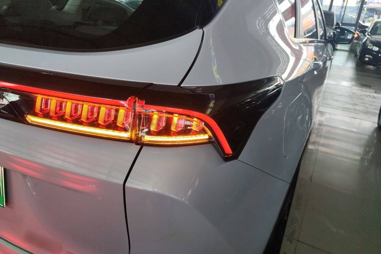 Used JETOUR Shanhai L7 2024 1.5T 120km ULTRA 7-Seater Right Rear Taillight
