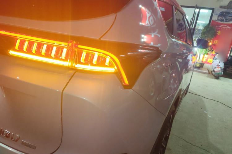 Used JETOUR Shanhai L7 2024 1.5T 120km ULTRA 7-Seater Right Rear Taillight