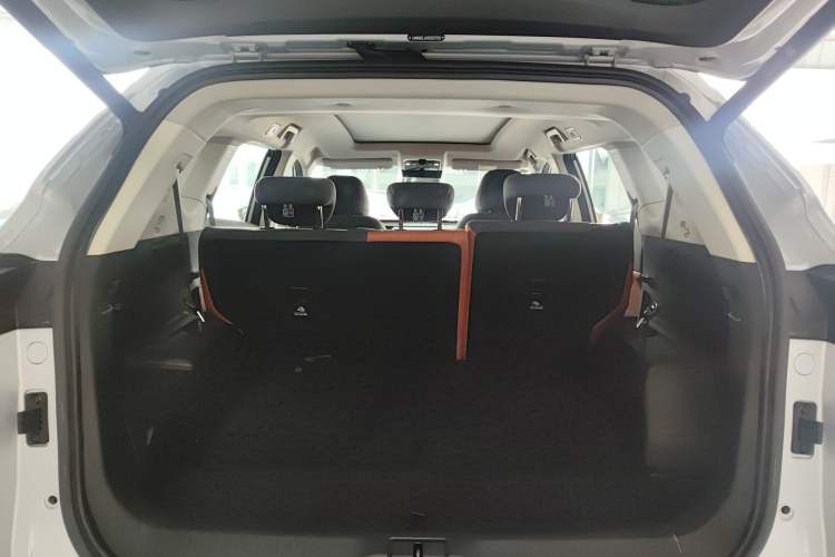 Used JETOUR Shanhai L7 2024 1.5T 120km ULTRA 7-Seater Trunk