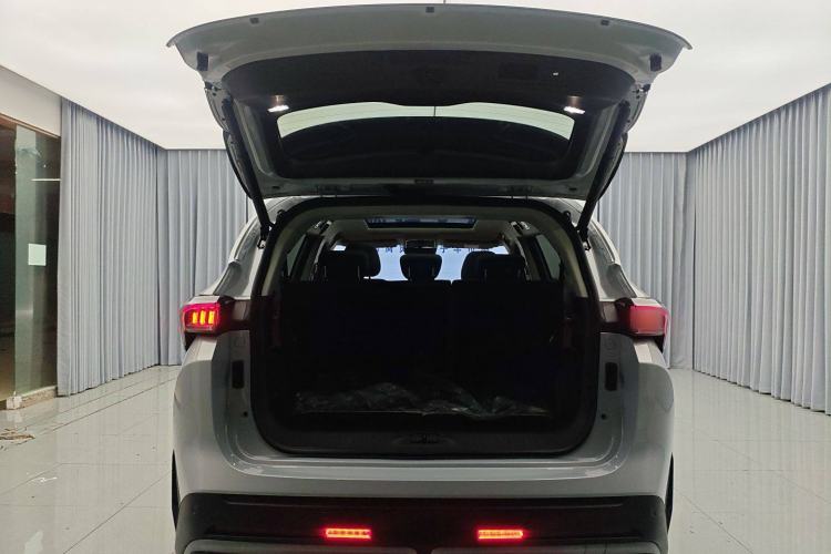 Used JETOUR Shanhai L7 2024 1.5T 120km ULTRA 7-Seater Trunk